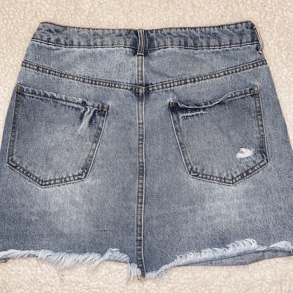 FOREVER21 Ripped Jean Mini Skirt - Picture 4 of 5